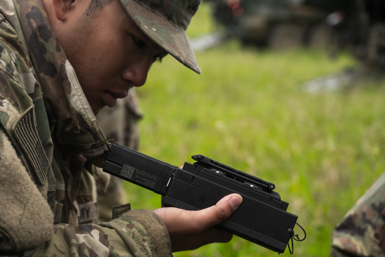 DroneGun-Class Jammers: How Handheld RF Disruptors Work — and Who Can Legally Use Them