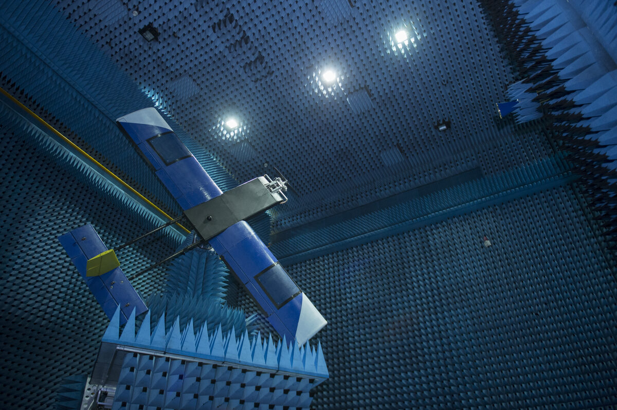 FCC Sets Nov. 19 Vote on Final Drone Spectrum Rules: 450 MHz Control Links, 24 GHz Counter-Drone Radar