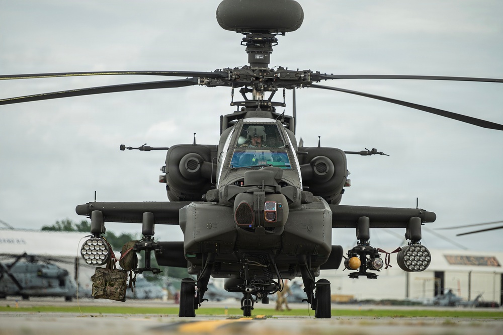 Singapore's Apaches Shoot at a Shahed-Like Drone and Chinooks Launch FPVs at Exercise Wallaby 2026
